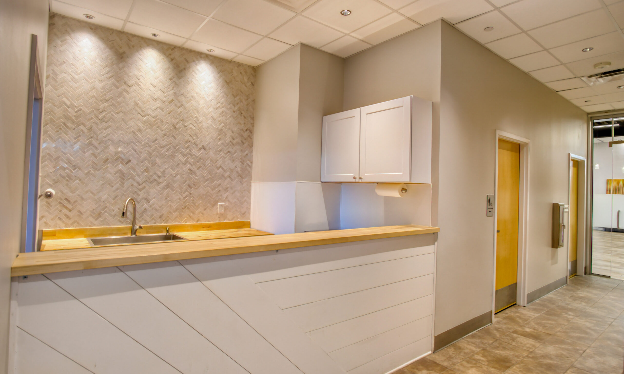 Built-in Bar in our Plaza Room event center